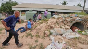 Xung đột Thái-Campuchia tiếp diễn, bất chấp tuyên bố ngừng bắn của Tổng Thống Donald Trump 20 Xung đột Thái-Campuchia tiếp diễn, bất chấp tuyên bố ngừng bắn của Tổng Thống Donald Trump