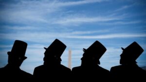 Tang Lễ Giả Dành Cho Đồng Xu ‘Penny’ Diễn Ra Tại Tòa Tưởng Niệm Lincoln