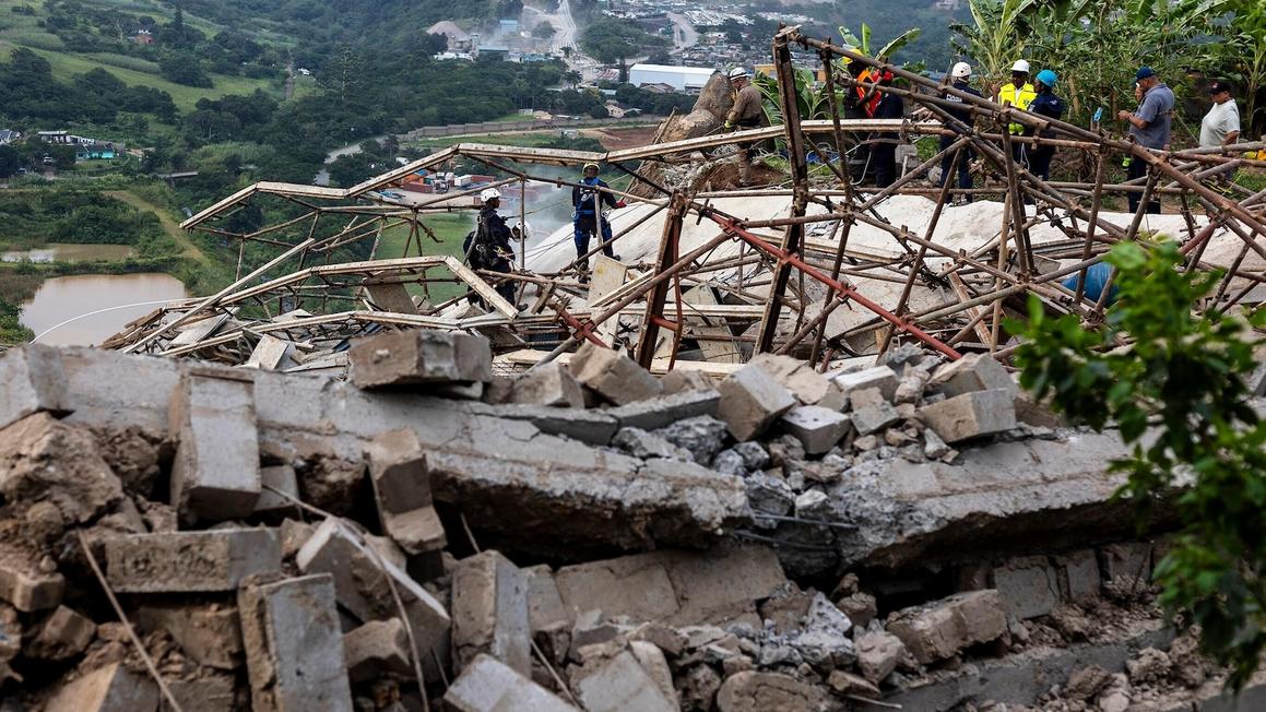 Số người chết trong vụ sập đền thờ ở Nam Phi tăng lên 5 1