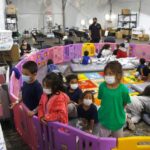 Sở Di Trú Mỹ Thừa Nhận Giam Giữ Trẻ Em Vượt Quá Giới Hạn