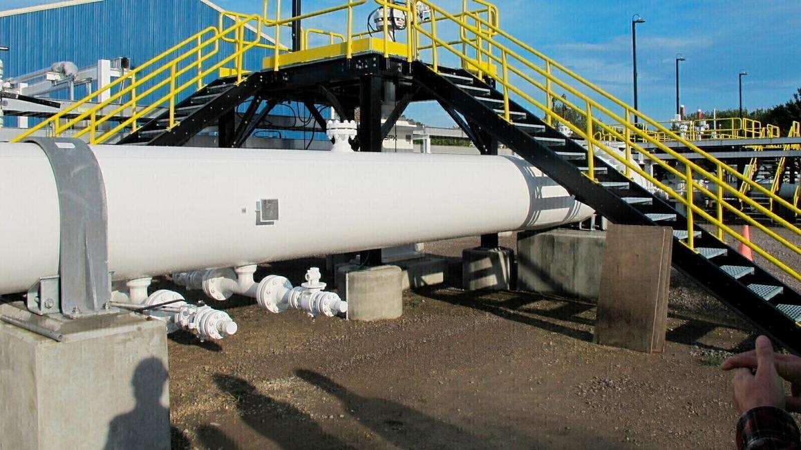 Thẩm phán liên bang ngăn Thống đốc Whitmer đóng cửa đường ống Great Lakes 1