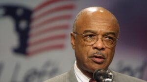 Ông Rod Paige, Bộ trưởng Giáo dục da màu đầu tiên của Mỹ, qua đời ở tuổi 92