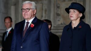 Tổng Thống Đức Thăm Anh, Tôn Vinh Quan Hệ Chiến Lược và Nhớ Về Những Vết Sẹo Lịch Sử 2 Tổng Thống Đức Thăm Anh, Tôn Vinh Quan Hệ Chiến Lược và Nhớ Về Những Vết Sẹo Lịch Sử