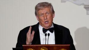 Tổng Thống Donald Trump: Thái Lan và Campuchia đồng ý ngừng bắn 9 Tổng Thống Donald Trump: Thái Lan và Campuchia đồng ý ngừng bắn