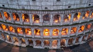 Ảnh chụp từ trên không tuyệt đẹp về Đấu trường La Mã