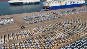 Xuất khẩu của Trung Quốc tăng trưởng, trong khi xuất khẩu sang Mỹ giảm 8 Xuất khẩu của Trung Quốc tăng trưởng, trong khi xuất khẩu sang Mỹ giảm