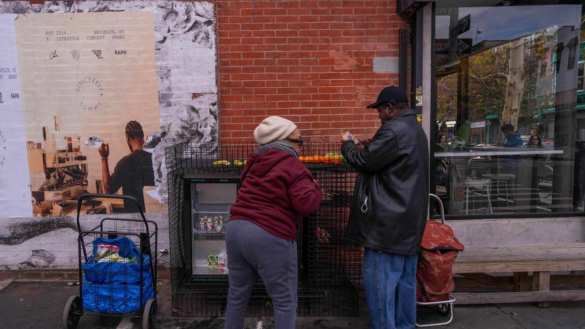 Tình Hữu Ái Tự Thân: Nhu Cầu Giúp Đỡ Lẫn Nhau Gia Tăng 1