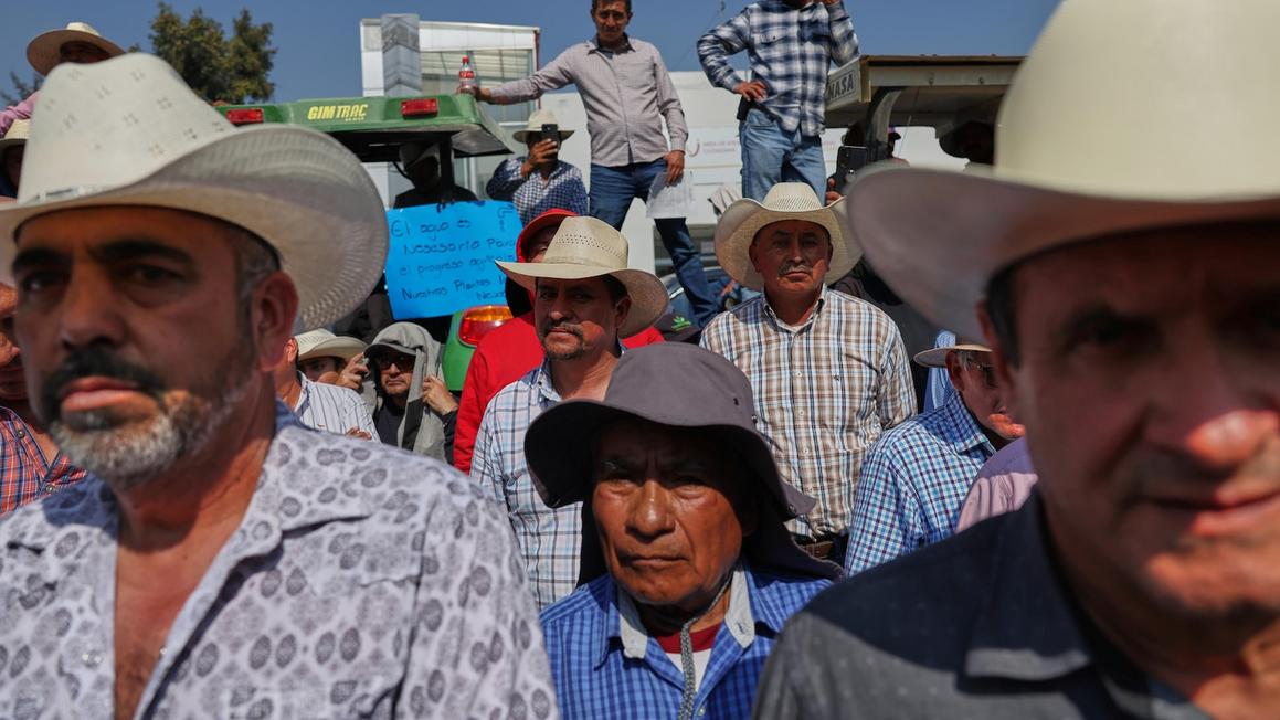 Nông dân Mexico biểu tình phản đối dự luật nước 1