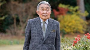 Cựu Hoàng Nhật Bản mừng sinh nhật 92 tuổi