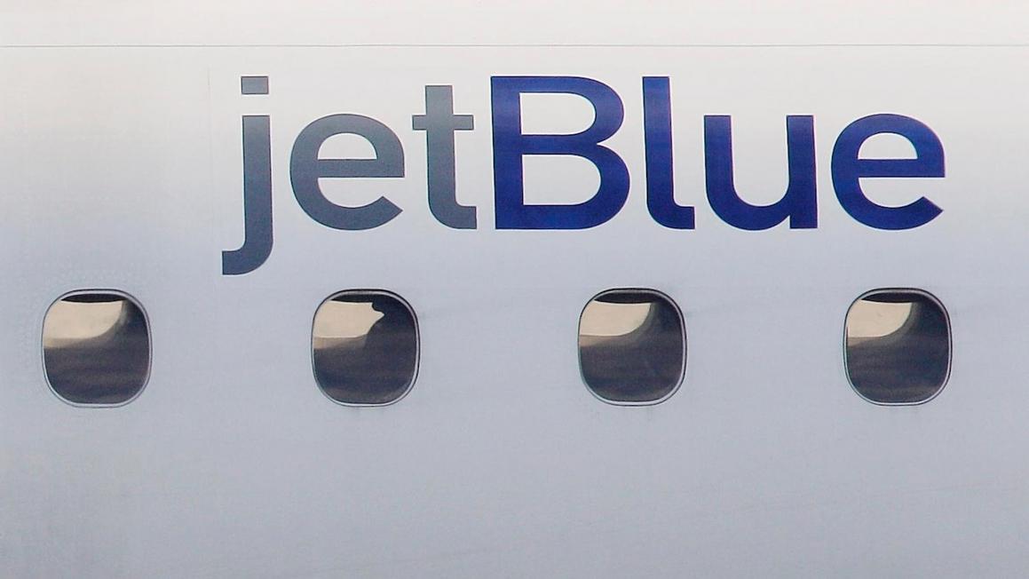 Máy bay JetBlue suýt đụng trực thăng tiếp dầu của Không quân Mỹ gần Venezuela 1