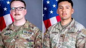 Tổng Thống Donald Trump đến Delaware để dự lễ chuyển thi hài hai Vệ binh Quốc gia thiệt mạng tại Syria 8 Tổng Thống Donald Trump đến Delaware để dự lễ chuyển thi hài hai Vệ binh Quốc gia thiệt mạng tại Syria