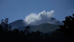 Người dân Colombia đối mặt núi lửa Purace 3 Người dân Colombia đối mặt núi lửa Purace