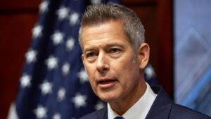 16 tiểu bang kiện hành chính Tổng Thống Donald Trump về việc giữ lại hàng tỷ đô la cho trạm sạc xe điện 32 16 tiểu bang kiện hành chính Tổng Thống Donald Trump về việc giữ lại hàng tỷ đô la cho trạm sạc xe điện