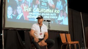 Cựu vận động viên USC cảnh báo về ‘Hành trình vận động viên bóng bầu dục nghiện cocaine’