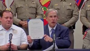 Thống đốc Texas kêu gọi Tổng chưởng lý thu hồi tư cách phi lợi nhuận của CAIR