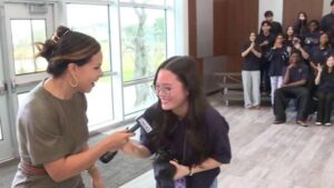 Bất ngờ học bổng cho nữ sinh gốc Việt tại trường trung học Kerr