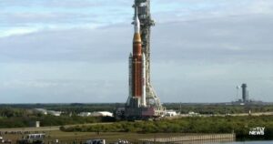 NASA Sắp Sửa Phóng Tên Lửa Lên Mặt Trăng