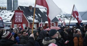 Ưu Đãi Độc Quyền Tháng Giêng: Giảm Giá Đến 70% Từ Laura Geller, Solawave và Nhiều Hơn Nữa