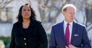 Tòa Tối Cao xem xét về tính độc lập của Cục Dự trữ Liên bang 27 Tòa Tối Cao xem xét về tính độc lập của Cục Dự trữ Liên bang