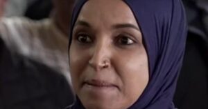 Dân biểu Ilhan Omar lên tiếng sau vụ tấn công trong buổi họp dân