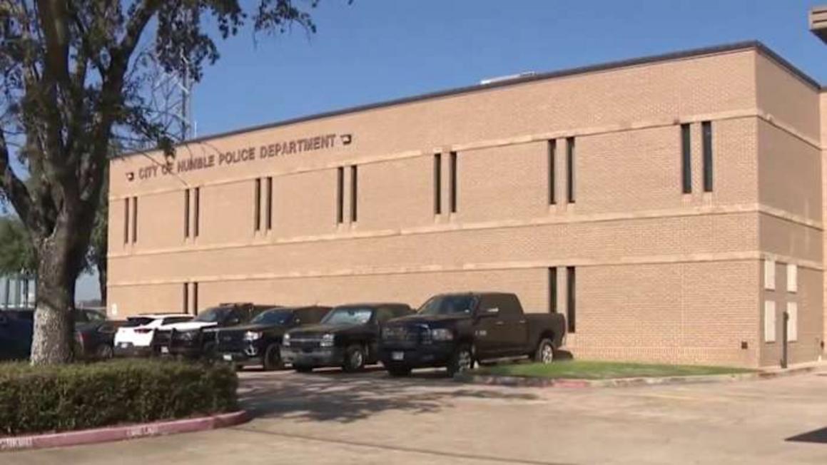 Đội trưởng Cảnh sát Humble bị đình chỉ công tác có lương trong bối cảnh điều tra lãnh đạo sâu rộng 1