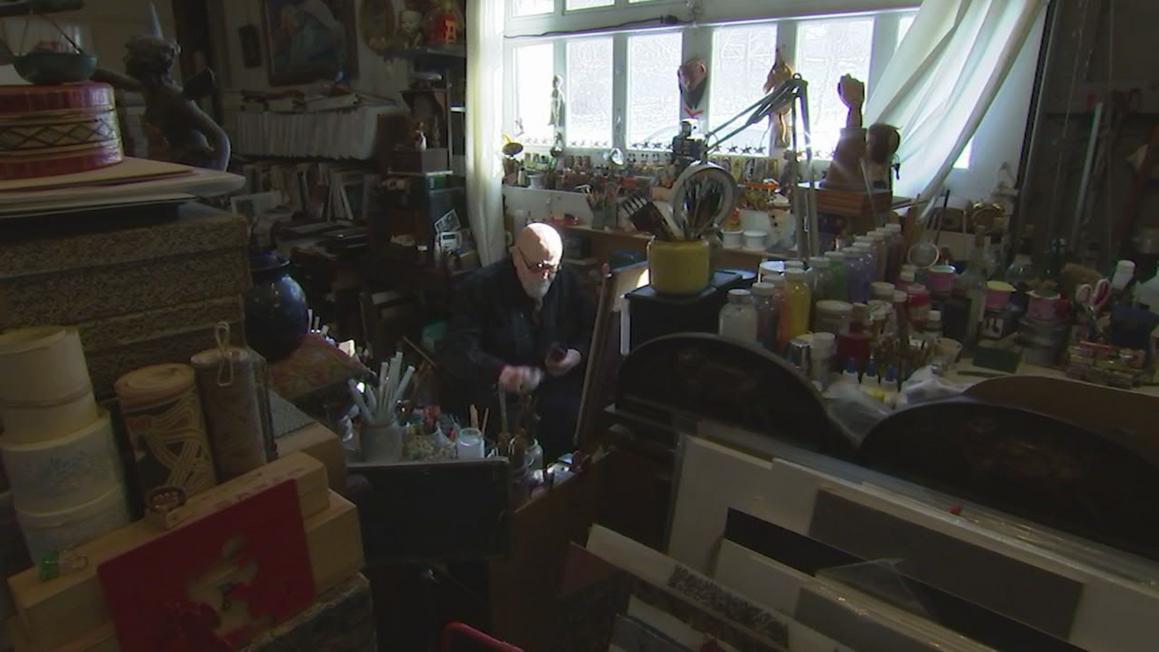 Nghệ sĩ Peter Paone 'tái xuất' với hai triển lãm nghệ thuật 1 18336656 010126 WPVI AGING