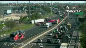 Tai nạn liên hoàn trên Xa lộ 610 ở Houston, Texas gây ách tắc giao thông