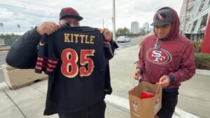 49ers và Seahawks: Trận đấu định đoạt ngôi vị và quyền vào vòng trong