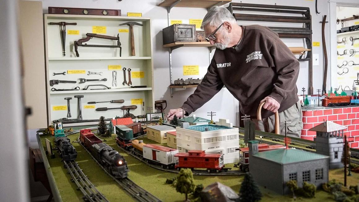 Hoa Kỳ bắt giữ Tổng thống Venezuela, dự định truy tố 1 18348496 010326 wpvi TOYTRAINSHOW thumb