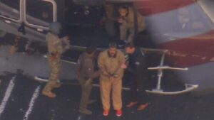 Ông Nicolás Maduro bị áp giải đến Tòa án Liên bang Manhattan 30 Ông Nicolás Maduro bị áp giải đến Tòa án Liên bang Manhattan