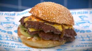 Huda Burger khai trương chi nhánh mới tại Fishtown