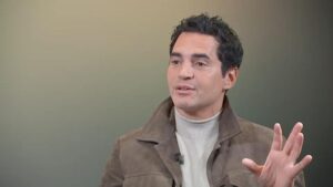 Diễn viên 'Will Trent' Ramon Rodriguez hào hứng về mùa 4 4 Diễn viên ‘Will Trent’ Ramon Rodriguez hào hứng về mùa 4