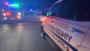 Đường Sheldon Road ở Houston bị phong tỏa vì tai nạn nghiêm trọng 32 Đường Sheldon Road ở Houston bị phong tỏa vì tai nạn nghiêm trọng