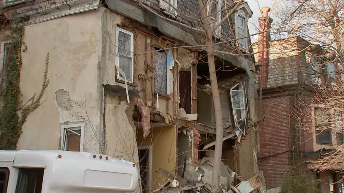 18368571 010726 wpvi building collapse raw vid