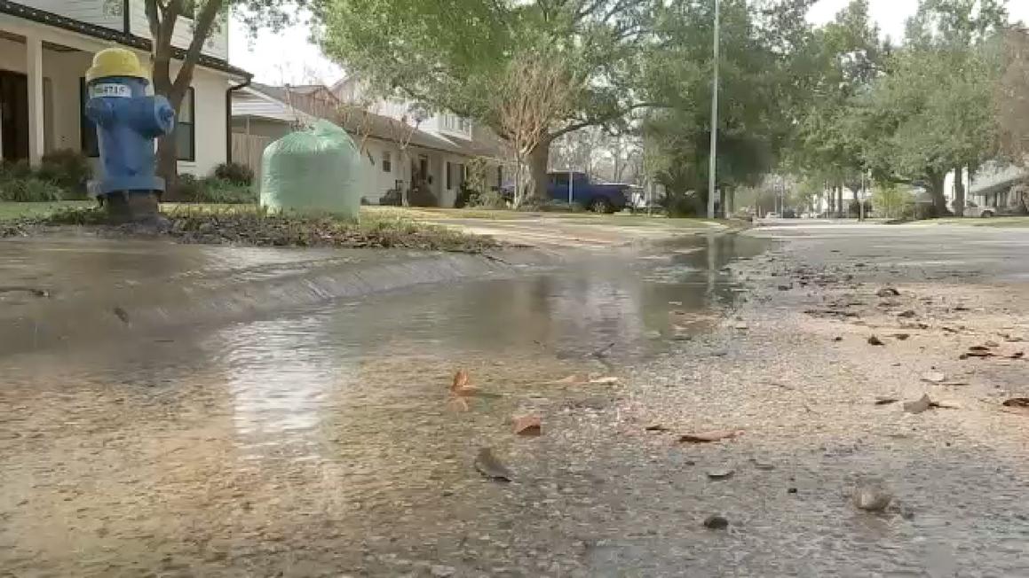 18369145 010726 ktrk leaky hydrant img