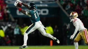 Những vấn đề dai dẳng của Eagles lộ rõ trong trận thua 49ers 20 Những vấn đề dai dẳng của Eagles lộ rõ trong trận thua 49ers