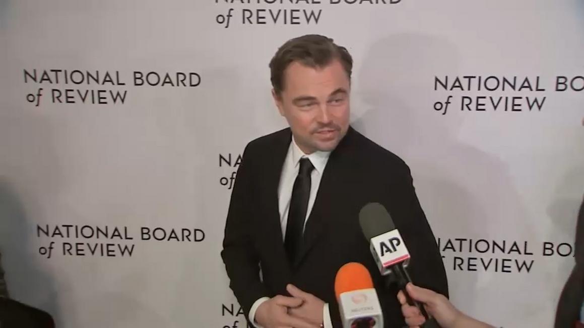 Buổi vinh danh 'Một trận chiến nối tiếp' tại New York 1 18399503 leo