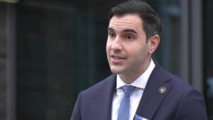 Cảnh sát trưởng Hạt Bucks chấm dứt hợp tác với ICE