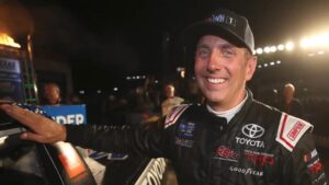 Greg Biffle không lái máy bay trong vụ tai nạn khiến ông và 6 người khác thiệt mạng: NTSB