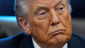 Tổng Thống Donald Trump dọa áp thuế trừng phạt các nước không ủng hộ Mỹ kiểm soát Greenland