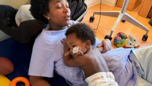 Bé Oregon mắc bệnh botulism sau khi dùng sữa công thức bị thu hồi