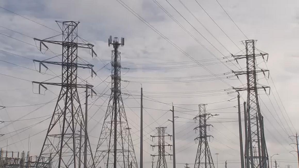 18434359 011926 ktrk power lines img