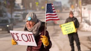 Hoạt động của ICE gia tăng tại Maine, cộng đồng người nhập cư lo lắng 32 Hoạt động của ICE gia tăng tại Maine, cộng đồng người nhập cư lo lắng