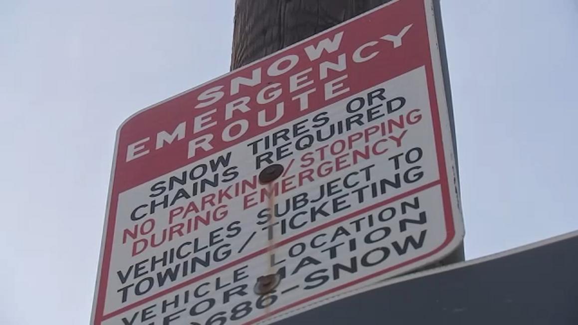 18450552 012226 wpvi philly snow emergency sign img