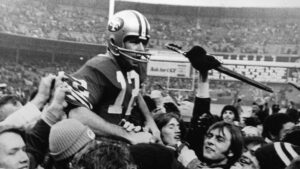 Cựu Quý Prior San Francisco 49ers, John Brodie, qua đời ở tuổi 90