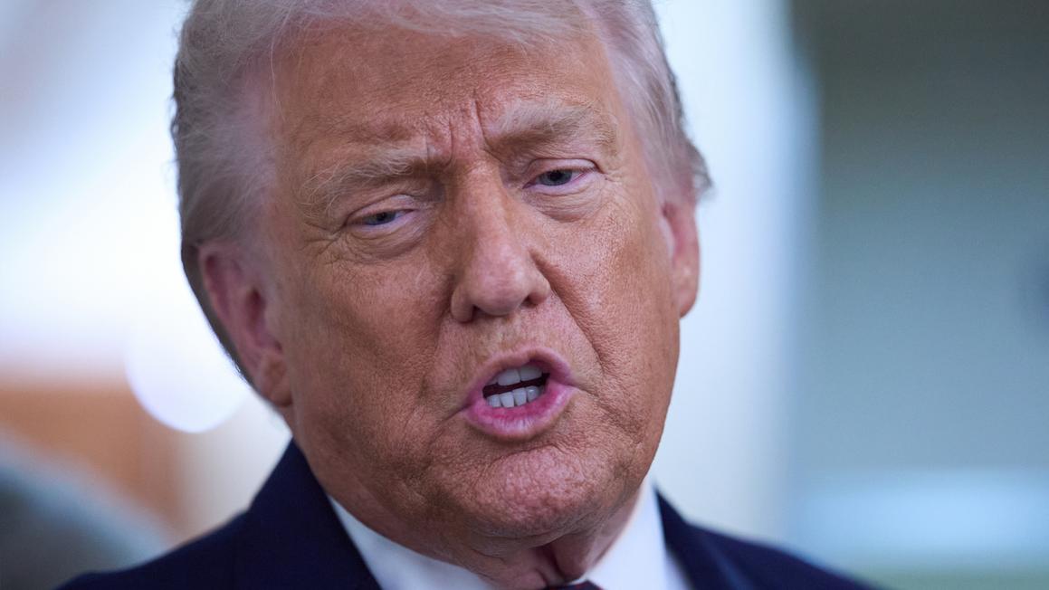 18484165 012726 cc ap trump img