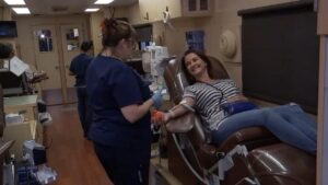 Kêu gọi hiến máu khẩn cấp tại Houston