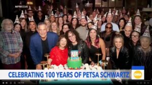 Mẹ quản lý của Michael Strahan mừng sinh nhật trăm tuổi 7 Mẹ quản lý của Michael Strahan mừng sinh nhật trăm tuổi