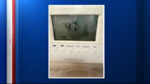 Học sinh HISD trở lại lớp học trong tiết trời lạnh lẽo khi hệ thống sưởi ngừng hoạt động tại nhiều trường 21 Học sinh HISD trở lại lớp học trong tiết trời lạnh lẽo khi hệ thống sưởi ngừng hoạt động tại nhiều trường