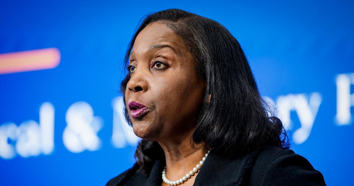 260105 lisa cook ew 1202p ea3915